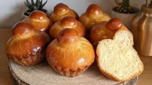 BRIOCHE A TETE